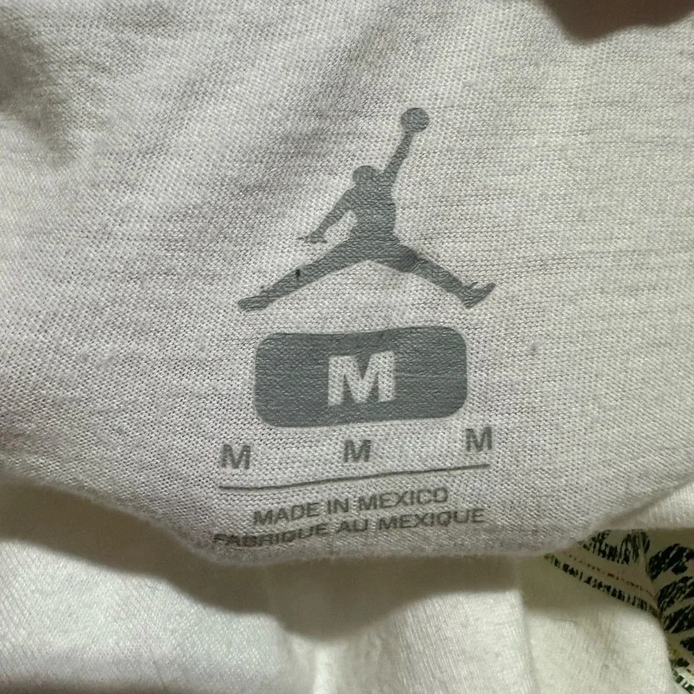 VTG Nike Air Jordan Jumpman MJ × Gatorade T-Shirt Long Sleeve Be Like Mike Sz M